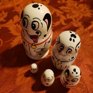 Dalmatian dog nesting doll 4' five pieces set
